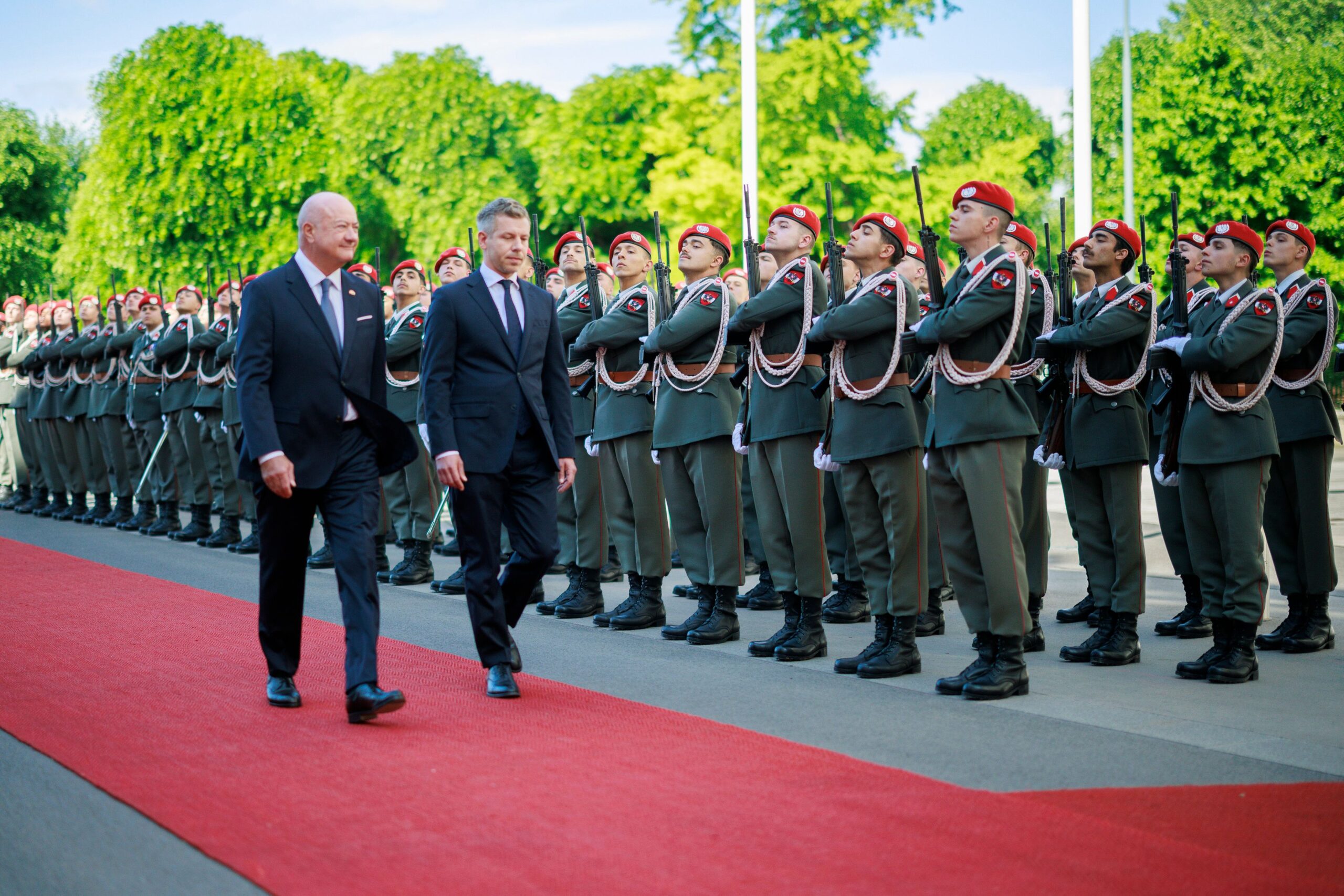 Austrijski kancelar Kristijan Štoker i mađarski premijer Peter Mađar