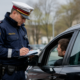Austrijski policajac piše kaznu