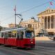 Tramvaj linije "D" ispred Parlamenta