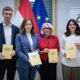 Claudia Bauer na prezentaciji brošure za devojčice