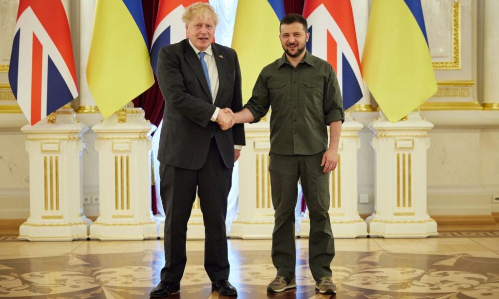 Boris Džonson i Volodimir Zelenski