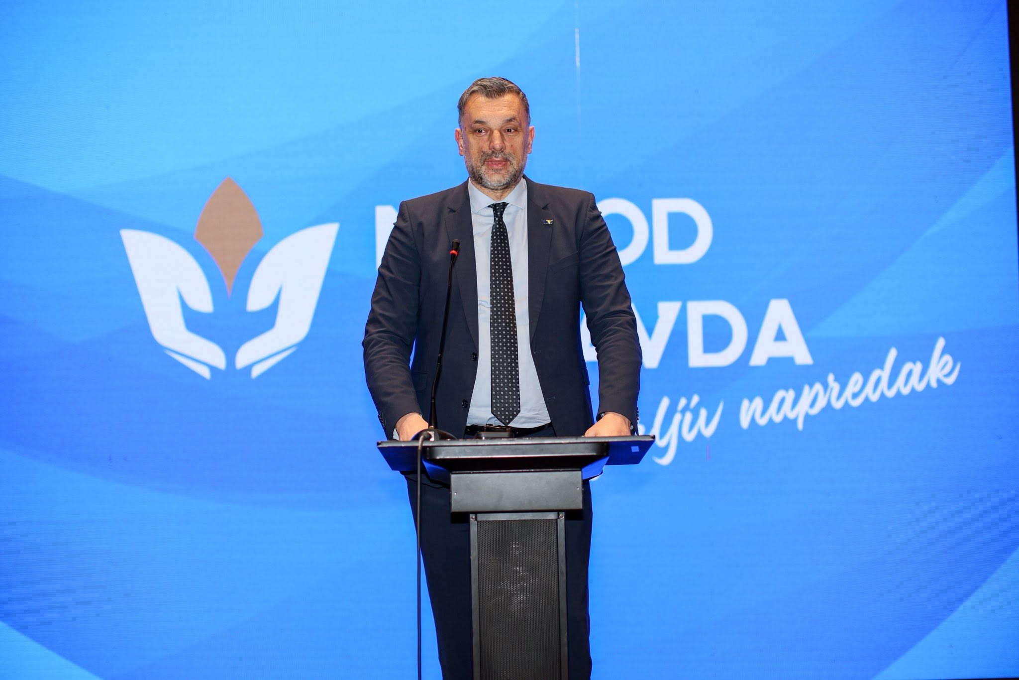 Elmedin Konaković