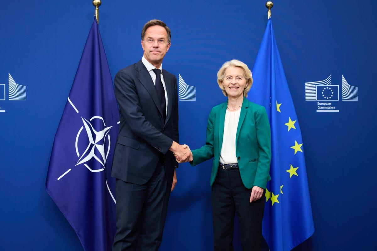 Generalni sekretar NATO Mark Rute i predsednica EK Ursula von der Leyen