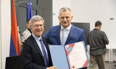 Džefriju Saksu uručen počasni doktorat Univerziteta Banjaluka