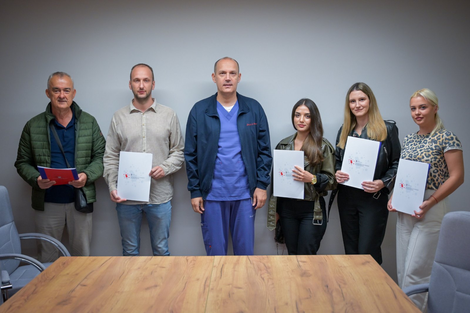 Ministar zdravlja Srbije Zlatibor Lončar sa zdravstvenim radnicima povratnicima iz dijaspore