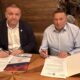 Potpisivanje ugovora u ime Fudbalskog saveza regiona Zapadne Srbije sporazum je potpisao predsednik Nebojša Živanović, a u ime FK Srbija Beč Saša Stojanović