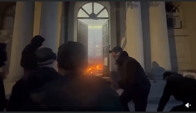Nasilni protesti u Tirani