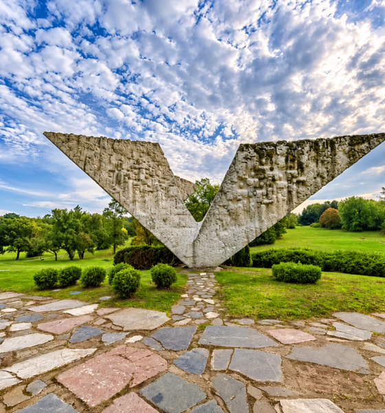 Spomen park Šumarice